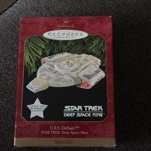 Star Trek U.S.S. Defiant Hallmark Ornament